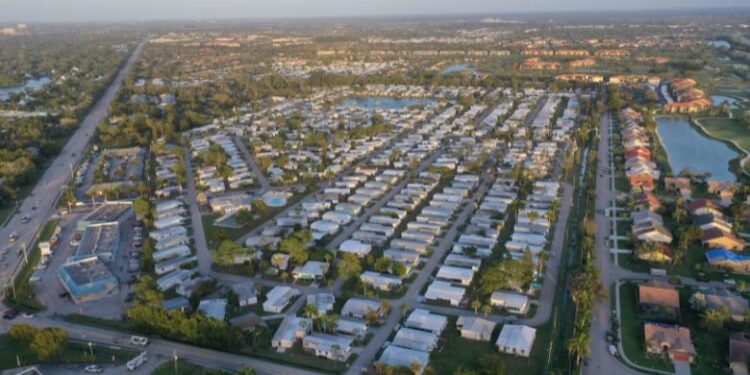 Is FLA a Community Property State? The Florida Law Answer