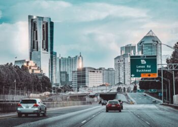 Georgia Move-Over Law Requires Motorists To:Full 2026 Guide
